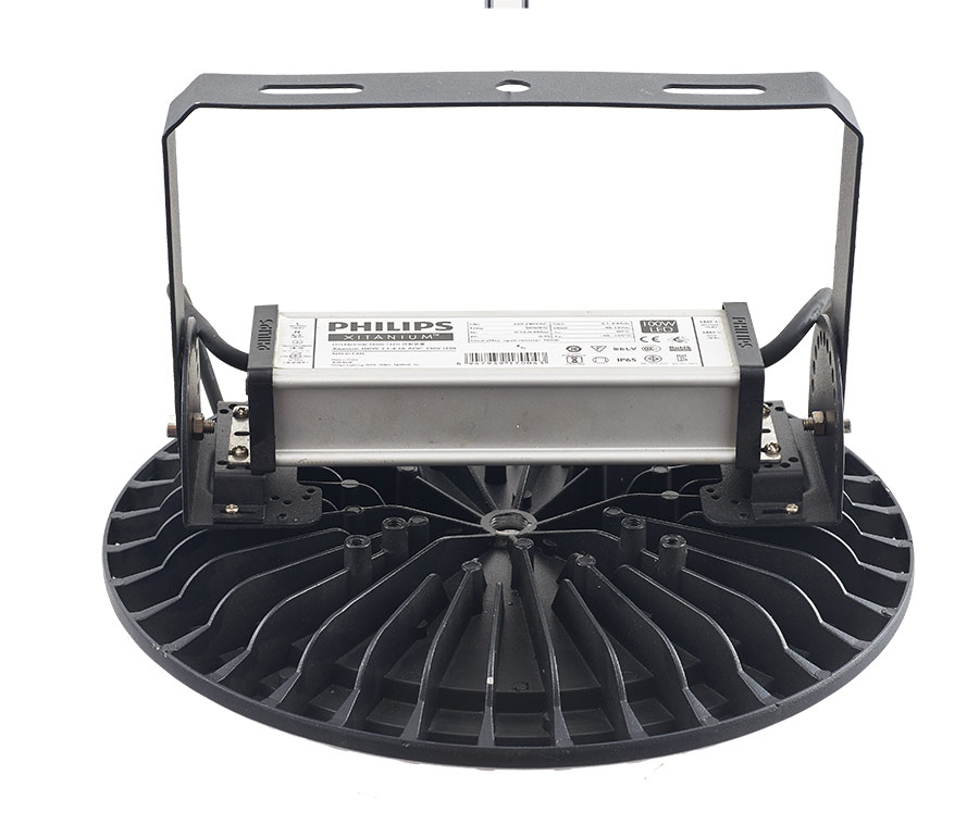 HIGH BAY LIGHT